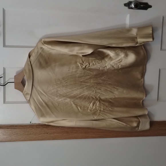 Talbots Pure Silk Blouse Shirt Size 14  Gold Button Down EUC - Picture 8 of 10